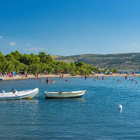 Lota Hébergement de vacances Starigrad Paklenica