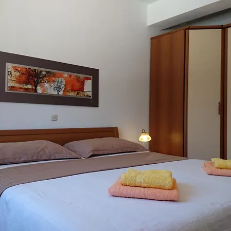 Lota Tatil Evi Starigrad Paklenica