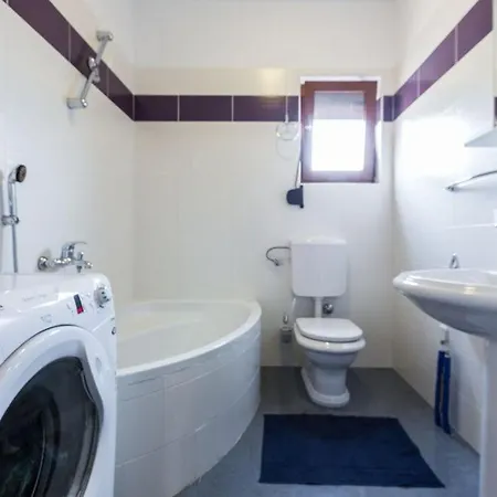 Lota Tatil Evi