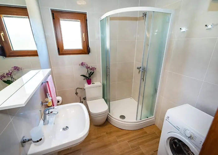 Lota Сasa de vacaciones Starigrad Paklenica