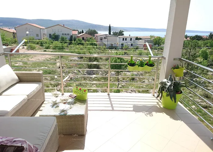 Lota * Starigrad Paklenica